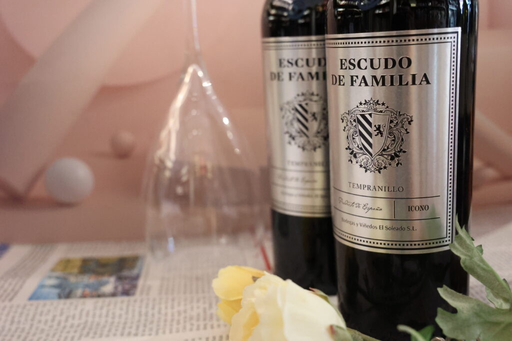 Rượu vang Escudo De Familia