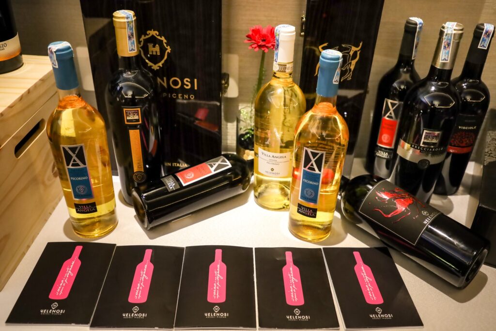 Rượu vang trắng có tannin không