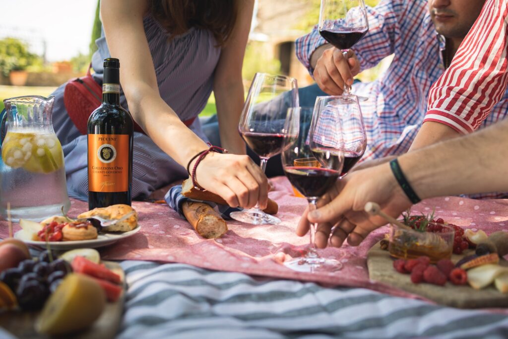 Chọn loại rượu có nồng độ thấp thì uống rượu vang không say