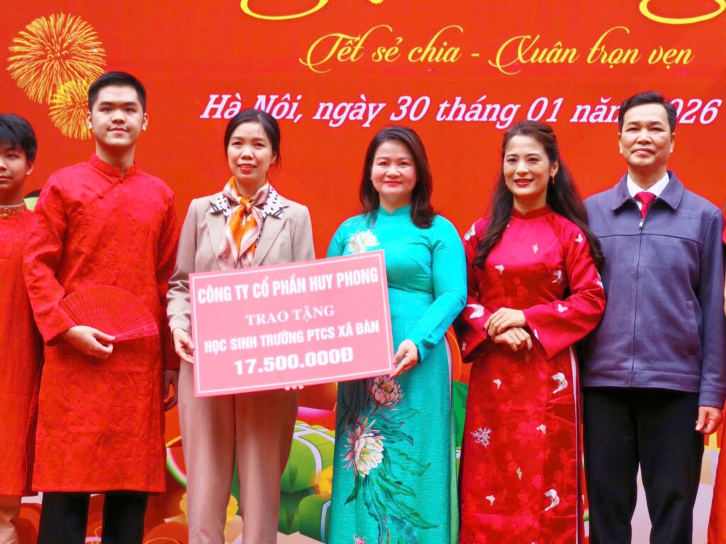 Tết sẻ chia - Xuân trọn vẹn