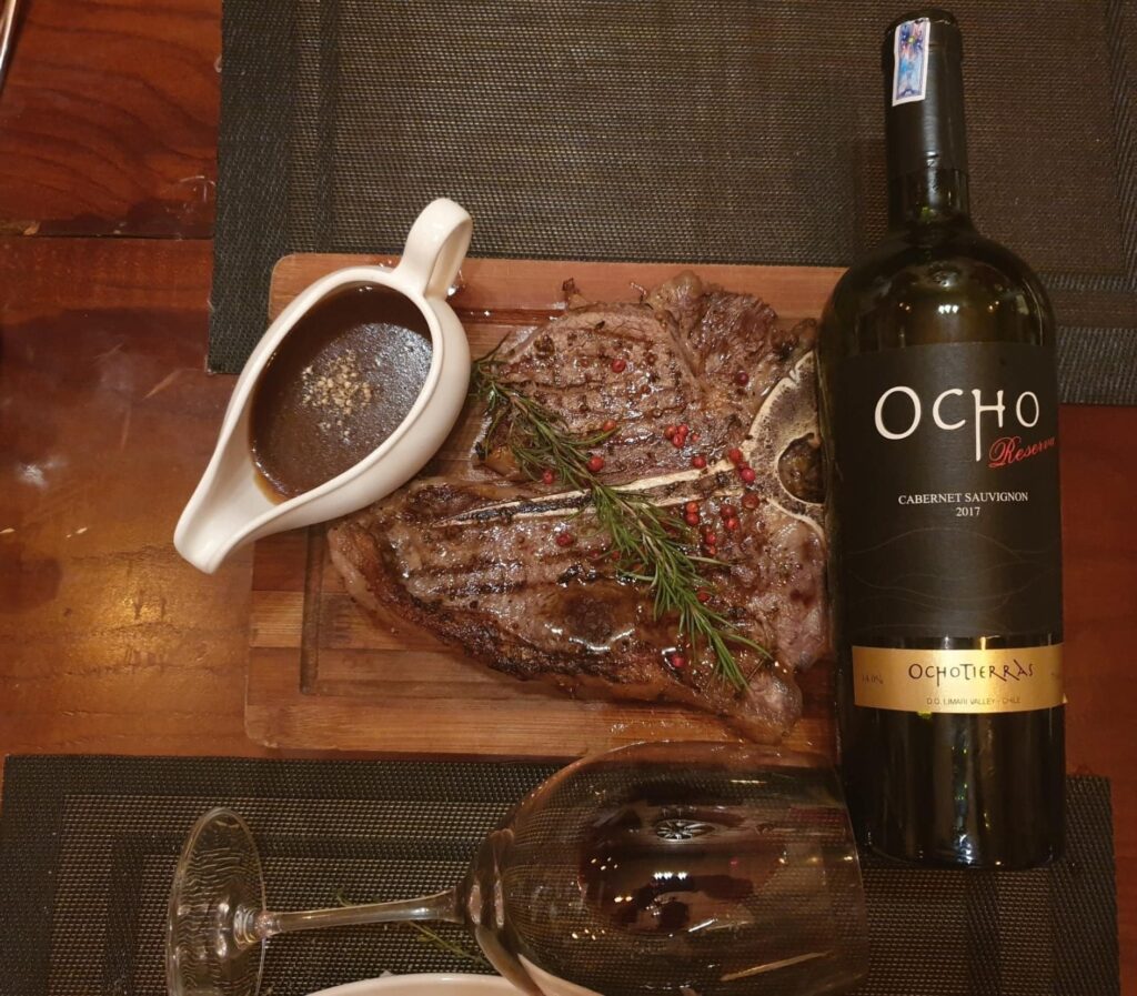 Chai vang đỏ Chile - Ocho Reserva