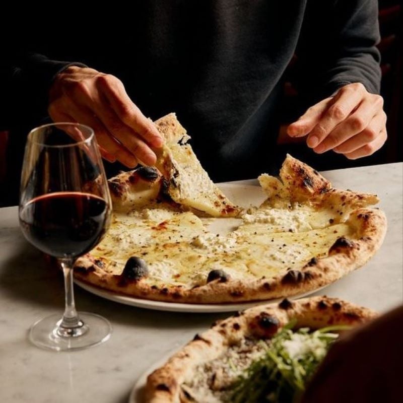Kết hợp rượu vang với Pizza Pepperoni