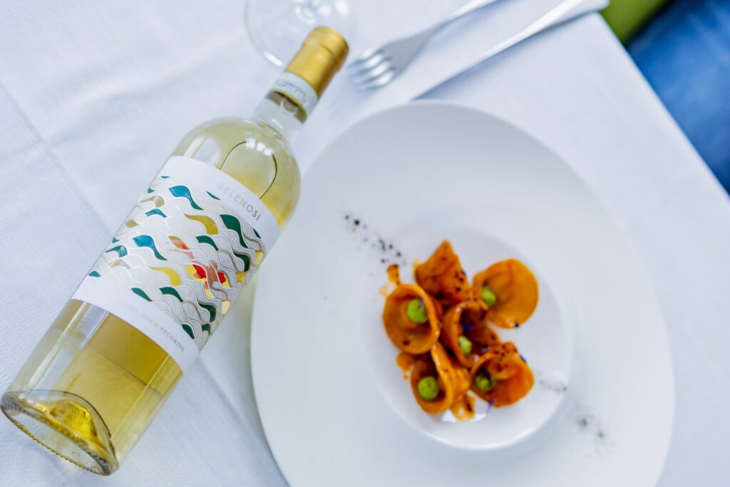 Velenosi Pecorino –Chai vang trắng tinh tế, đẳng cấp